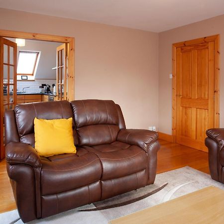 פורט ויליאם Lochiel Villa Guest House מראה חיצוני תמונה